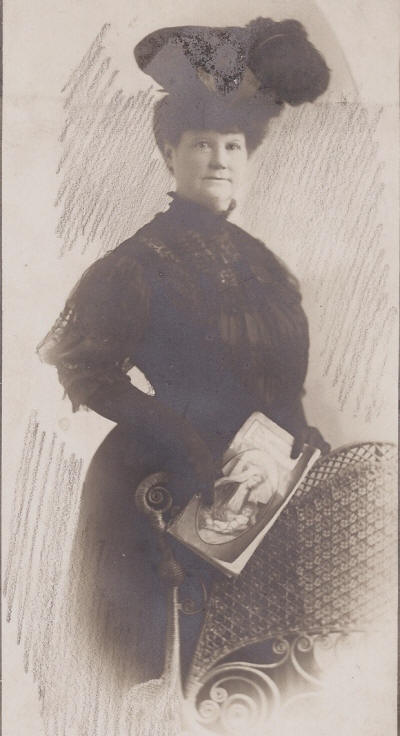 Emma 1916